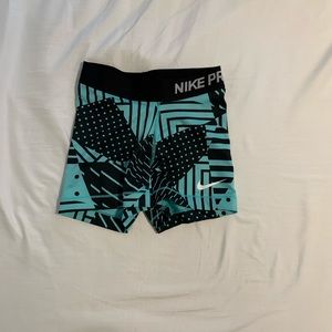 NIKE Pro Dri-fit Shorts